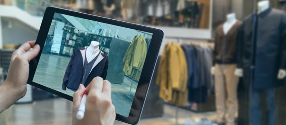 How Technology Is Changing the Way Consumers Discover Fashion Online